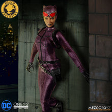 CATWOMAN - Purple Suit Variant - MDX - ONE:12 Collective - MEZCO